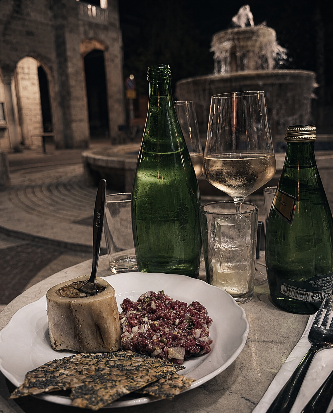 Tartare — an outdoor table